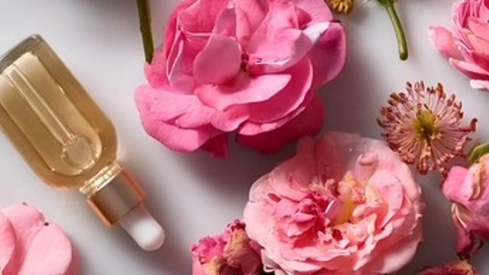 Workshop Parfum Olie Maken - Creëer Je Eigen Geur Met Droog Bloemen Bij Beaulie Antwerp!